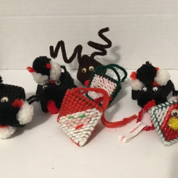 Handmade Plastic Canvas Christmas Ornaments (Lot of 17), santa, reindeers etc - Picture 6 of 8